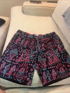 Black Men's Graphic Swim Board Shorts with Pink & Light Blue Print